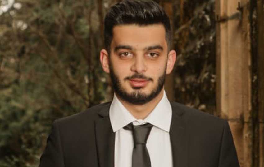 Karim I. - Senior supporter graphic designer