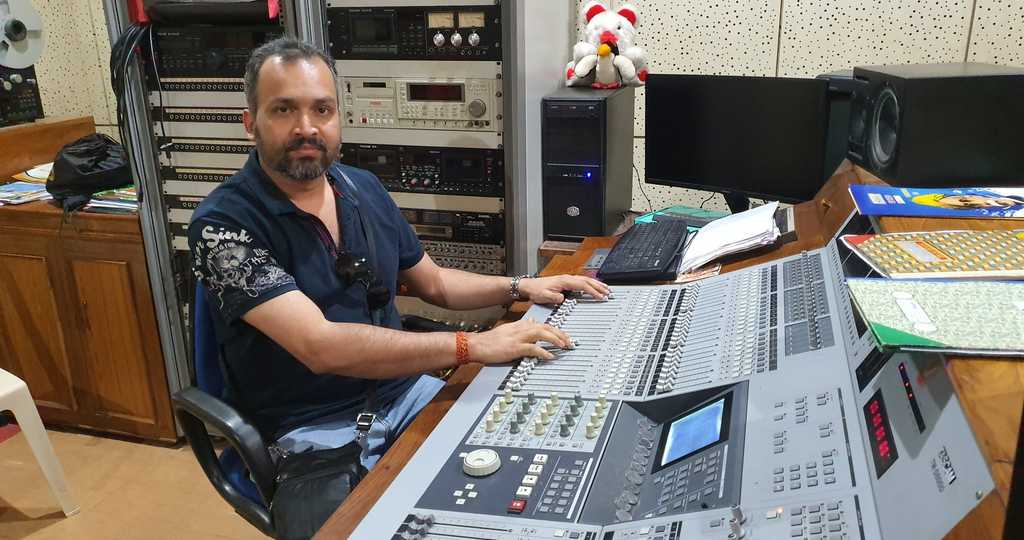 Dibesh M. - Sound engineer and designer 