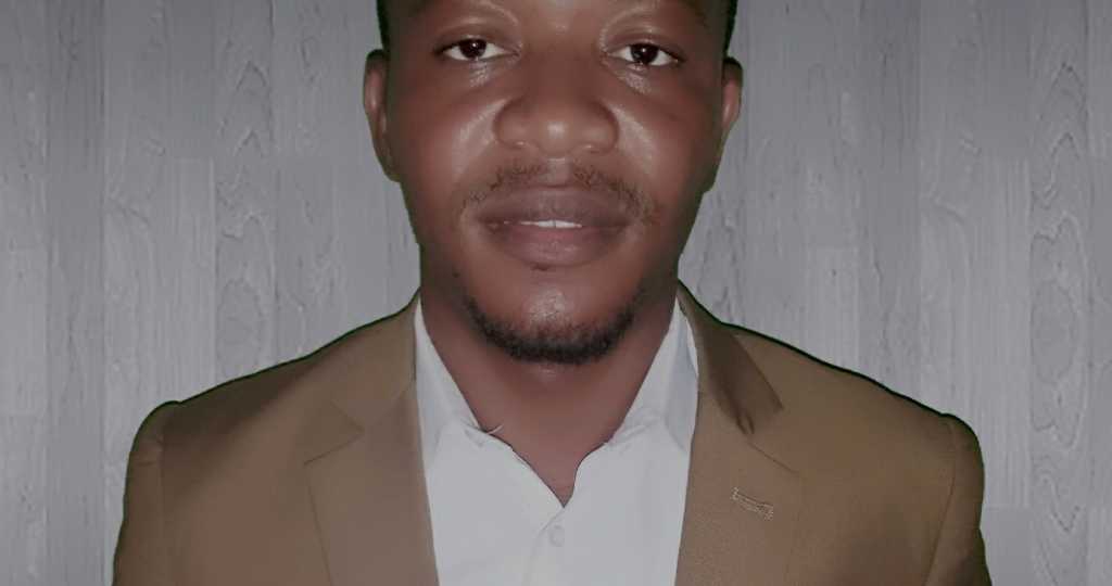 Adeleye I. - I am creative designer I am a specialist in ui/ux designs, graphics design,video editing and motion graphics