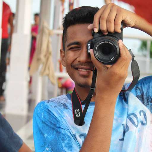 Adnan K. - Data entry , photographer-editor , programmer (beginner level)