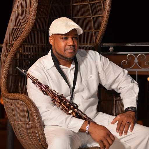Sharmond S. - Musician (Flute and Saxophonist / Mixing and Mastering Engineer)