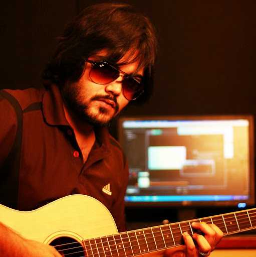 Abhinav M. - Guitar player and Audio Engineer