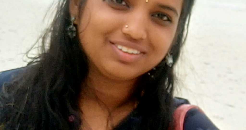 Vishalini E. - I am a B.Tech Professional who works from home