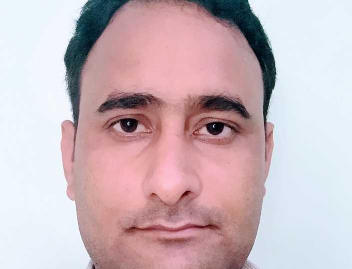 Neeraj Kumar Ti - High school chemistry teacher