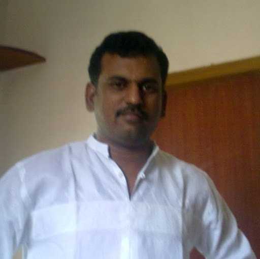 Suresh Kumar R. - Customer Support Manager