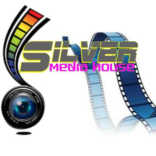 Silver M. - Facebook advertiser, graphic designer 