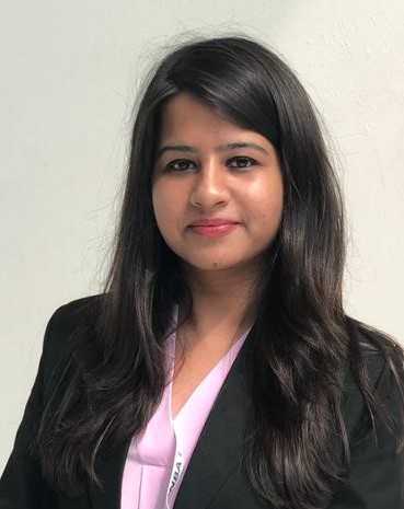 Sakshi M. - Corporate Advocate